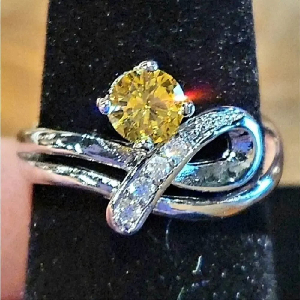 Fashion ring faux diamond's & yellow stone | size 7.5